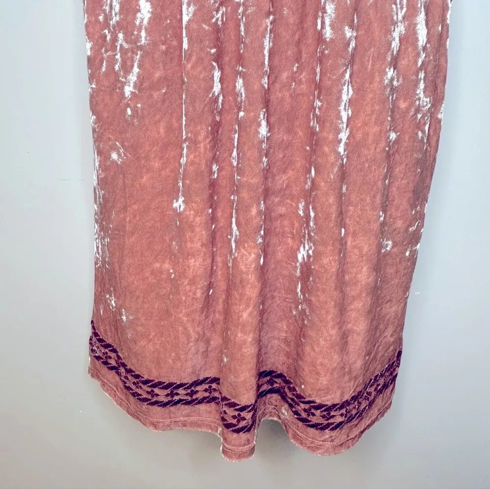 Lucky Brand Crushed Velvet Blush Pink Embroidered Cold Shoulder Dress Size S - Image 8