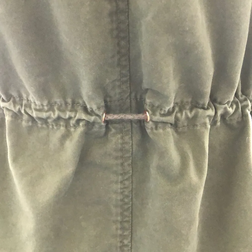 Unbranded Studded Boho Grunge Army Green Drawstring Vest Size L - Image 3