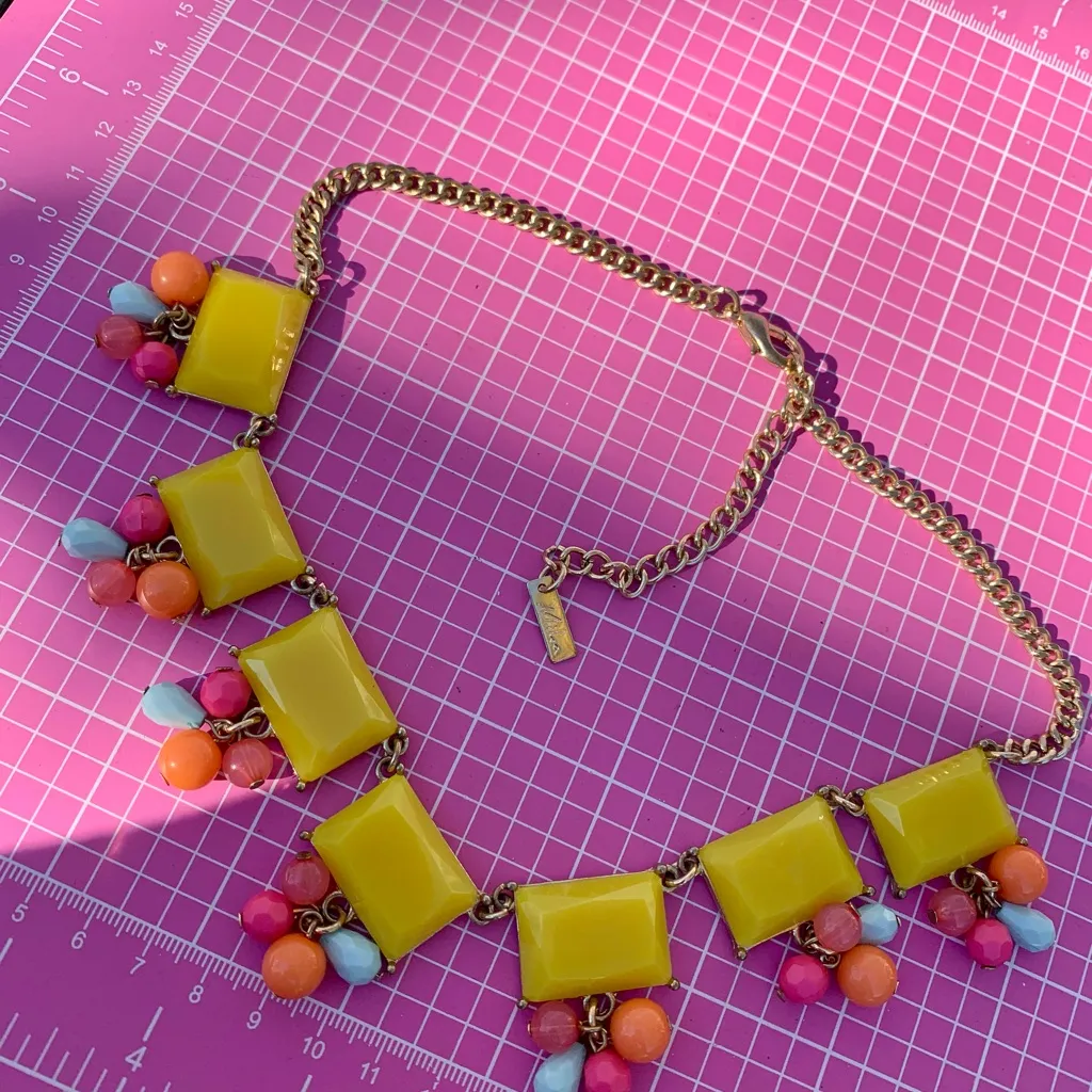 Mika Yoga Wear Yellow and Red gold tone squares and drops geometric Necklace 20” - Image 6