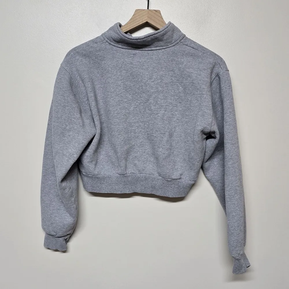 Aritzia Tna Cozy Fleece 1/4 Zip Cropped Sweatshirt Sz S Athletic Hiking Outdoors Gray - Image 4