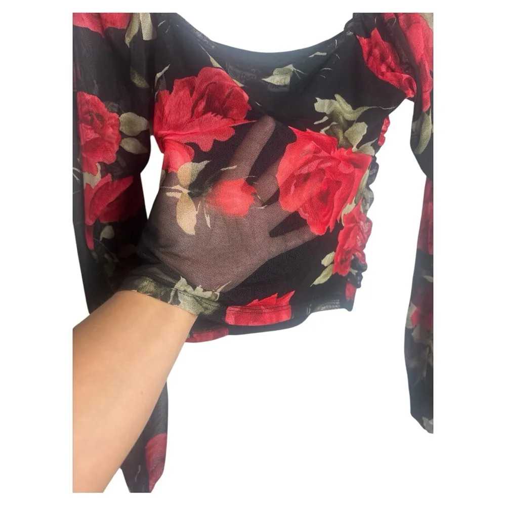 Polly & Esther Red and Black Ruched Long Sleeve Blouse - Image 4