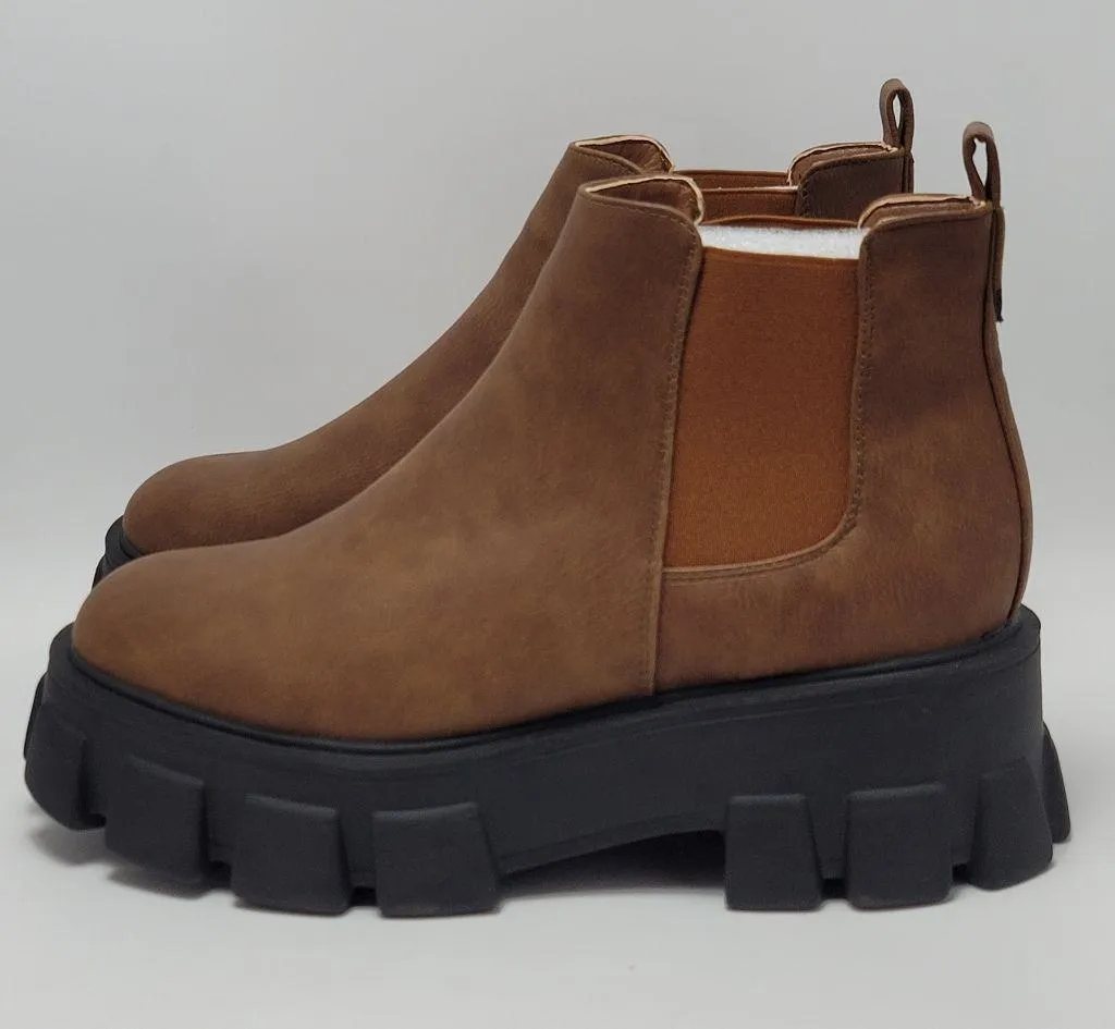 Tinstree Women's Chunky Platform Chelsea Slip On Lug Sole Boot Size 9.5 Brown Black - Image 3