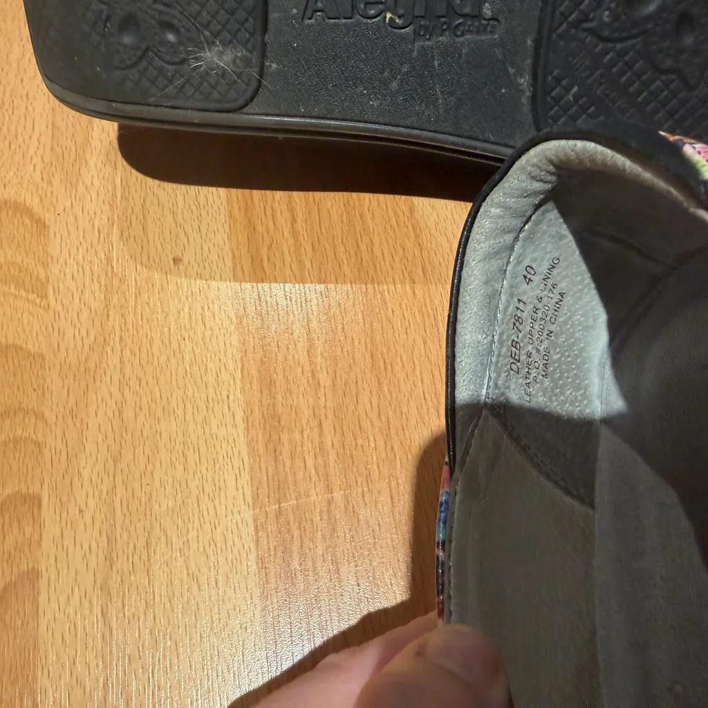 Alegria Women's Multicolor Patterned Mules - Image 3