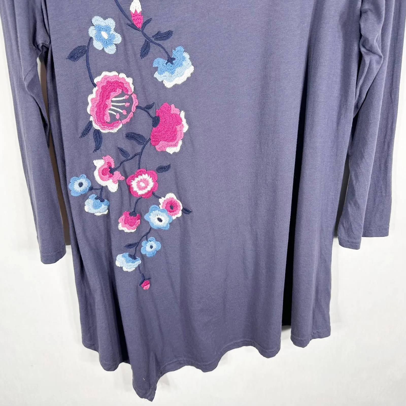 Garnet Hill Large Top Blue Embroidered Floral Pink Tunic‎ Handkerchief Hem 1550 - Image 4