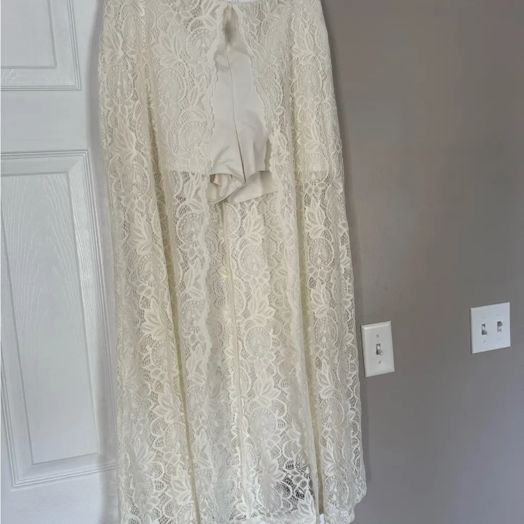 Material Girl Cream Shorts Pant Lace Skirt Festivals Beach - Image 3