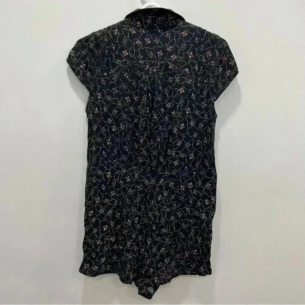 Free People Short sleeve Romper size s - Image 6
