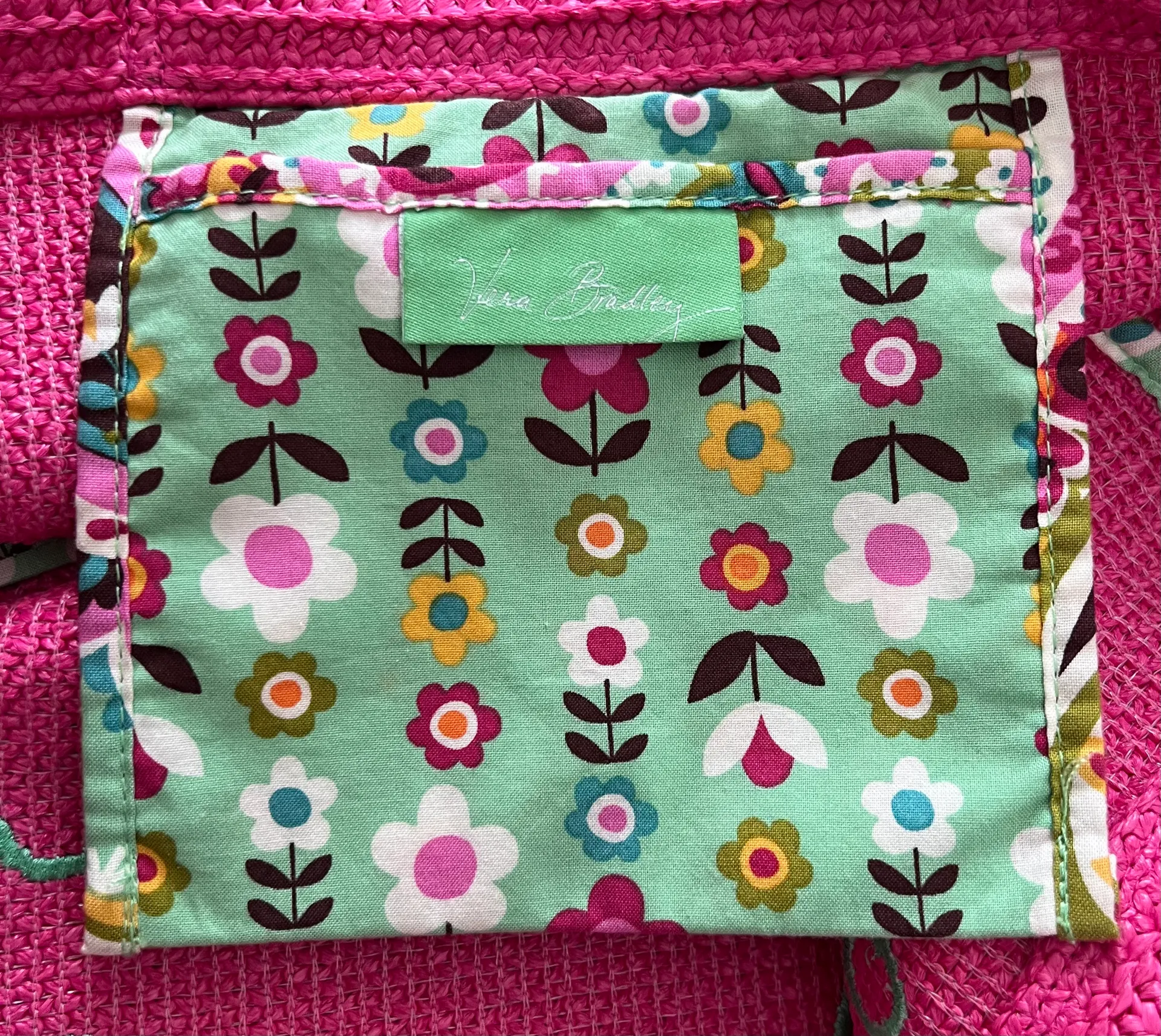 Vera Bradley | Seashore Tote Resort Medallion handbag - Image 7