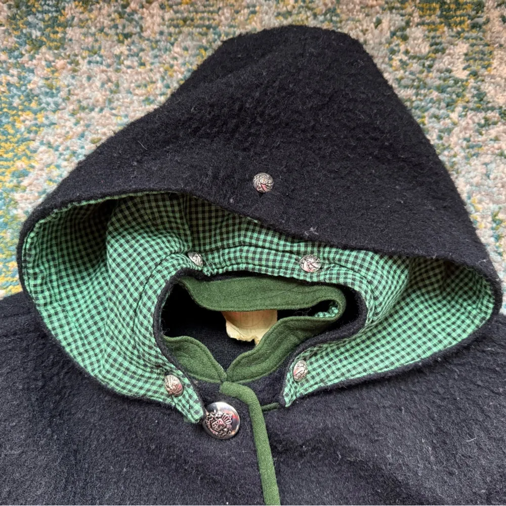 Vintage Tostmann Trachten green plaid wool hooded poncho cape with buttons Black - Image 6