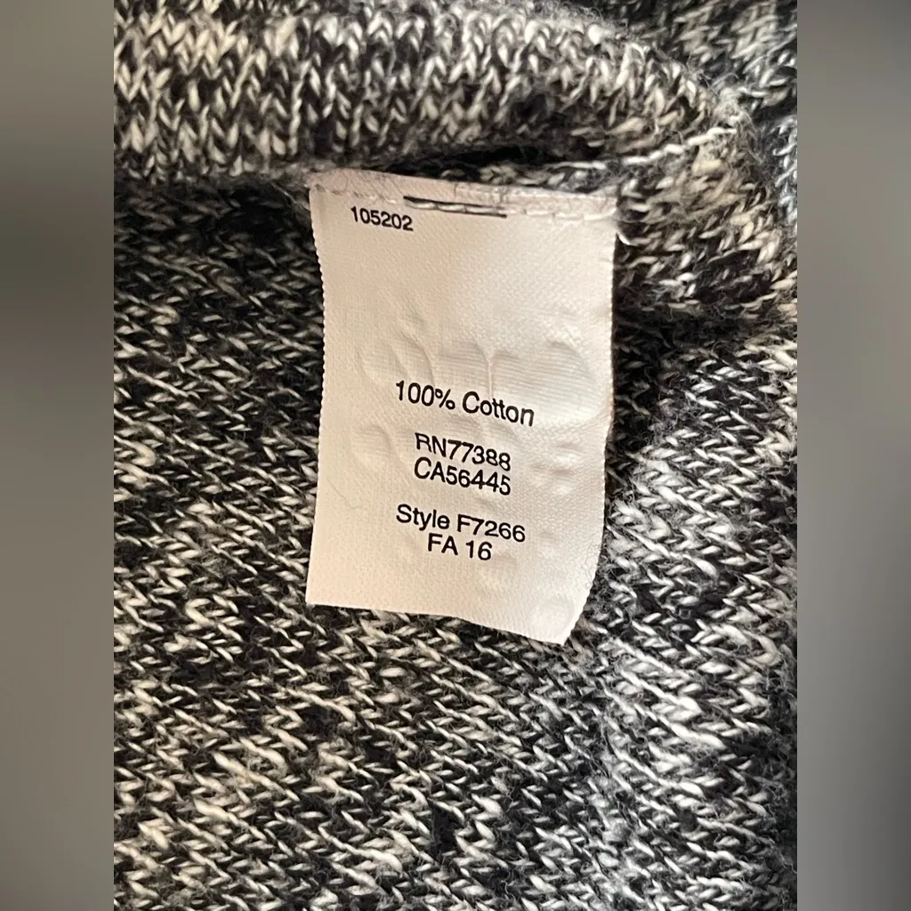 Madewell Black and White sweaters - Image 5