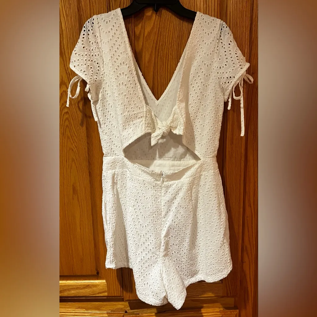 Express White Cotton Eyelet Open Tie Back Slit‎ Sleeves Lined Romper Size 4 - Image 11