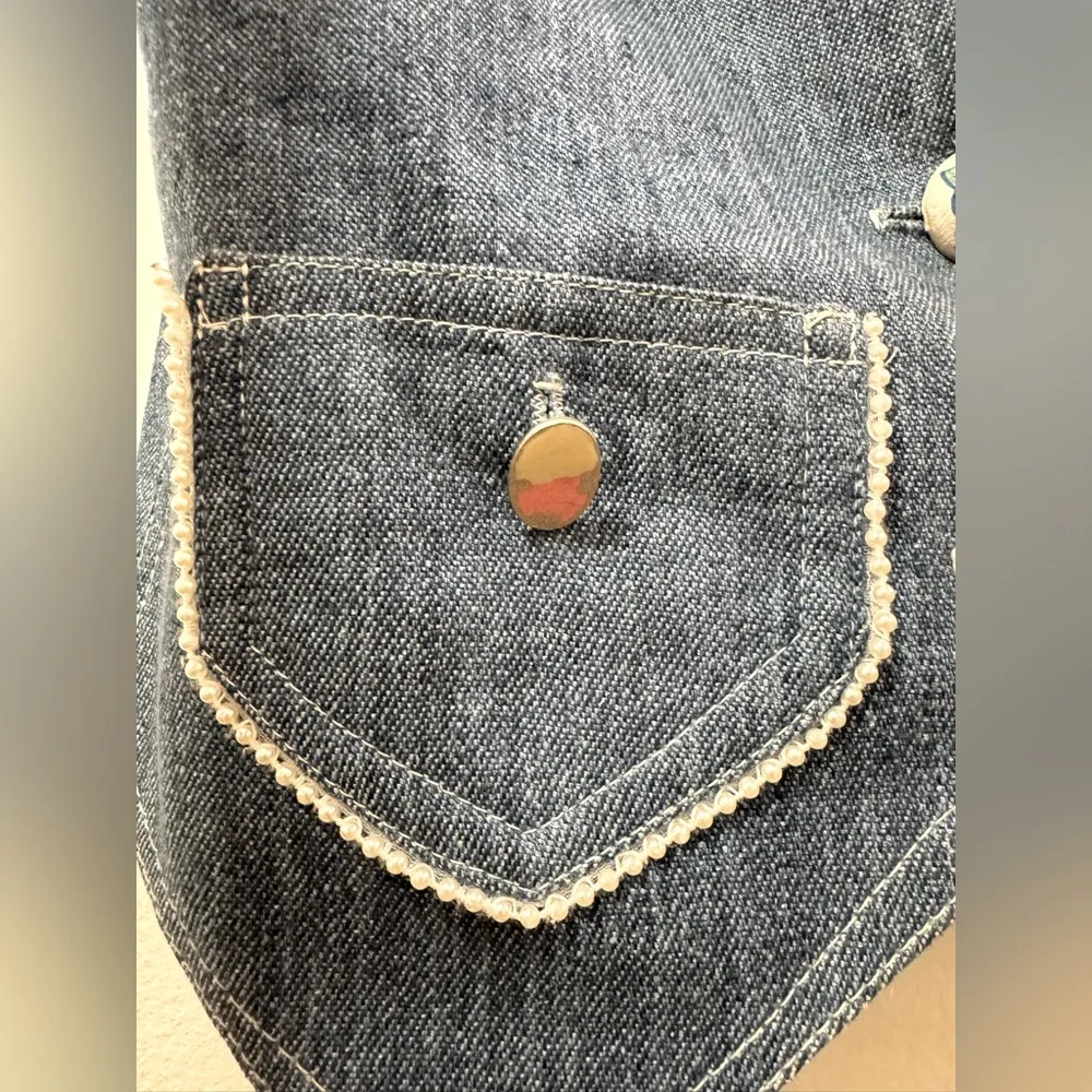 Y2K denim vest with built - Image 3