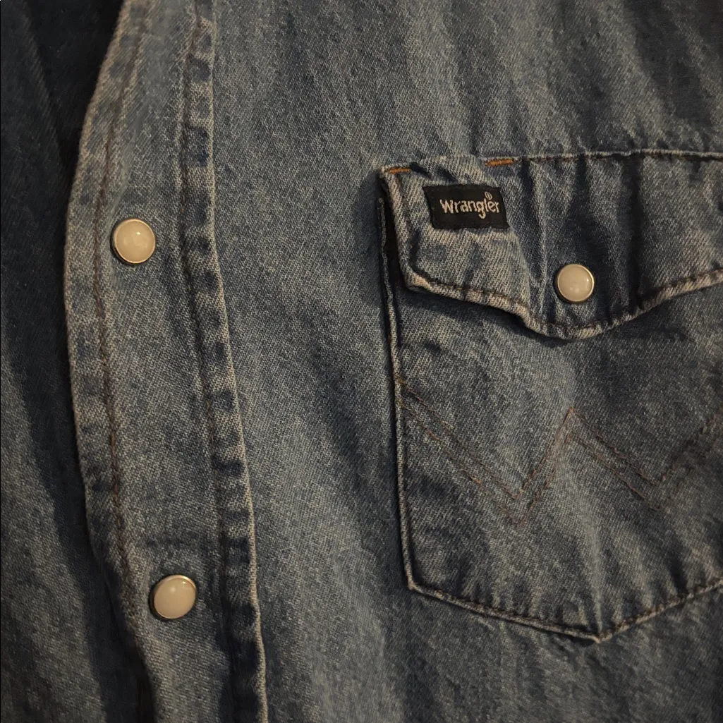 Wrangler Women’s Casual Blue Button Down Shirt with Pearl Snaps - Image 3