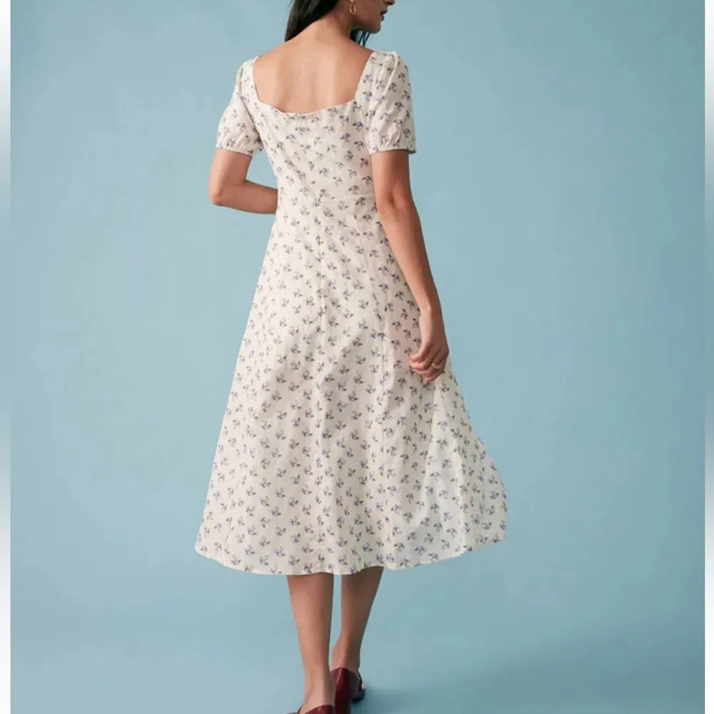 Rihoas Short Sleeve Floral Ruched Midi Dress Purple Size M - Image 4