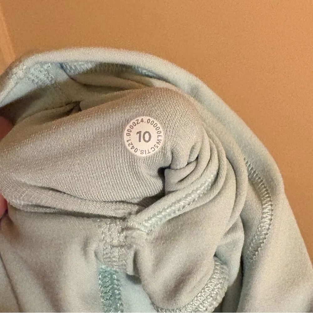 Align High-Rise 28” Leggings in Delicate Mint - Image 4