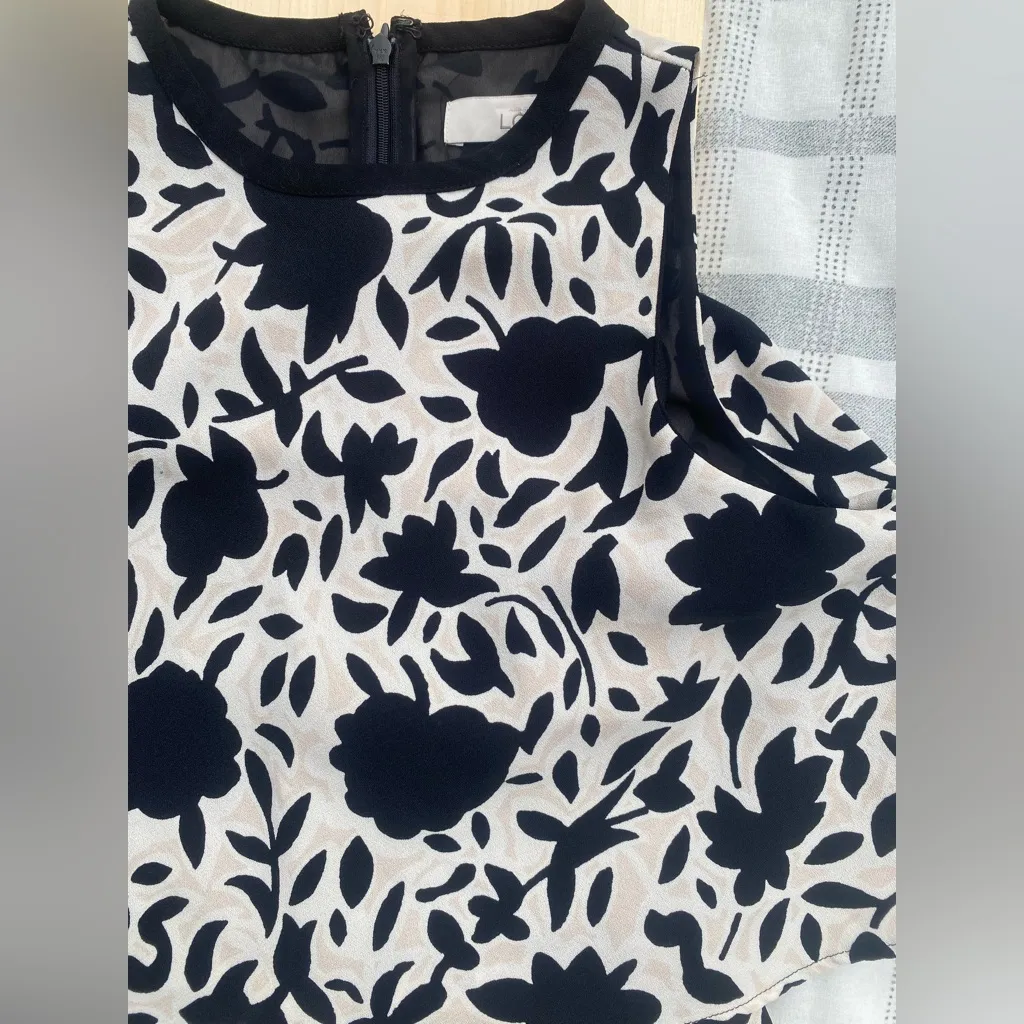 LOFT Floral Swing Dress Cocktail Wedding Guest, church, office  Size 2P - Image 4