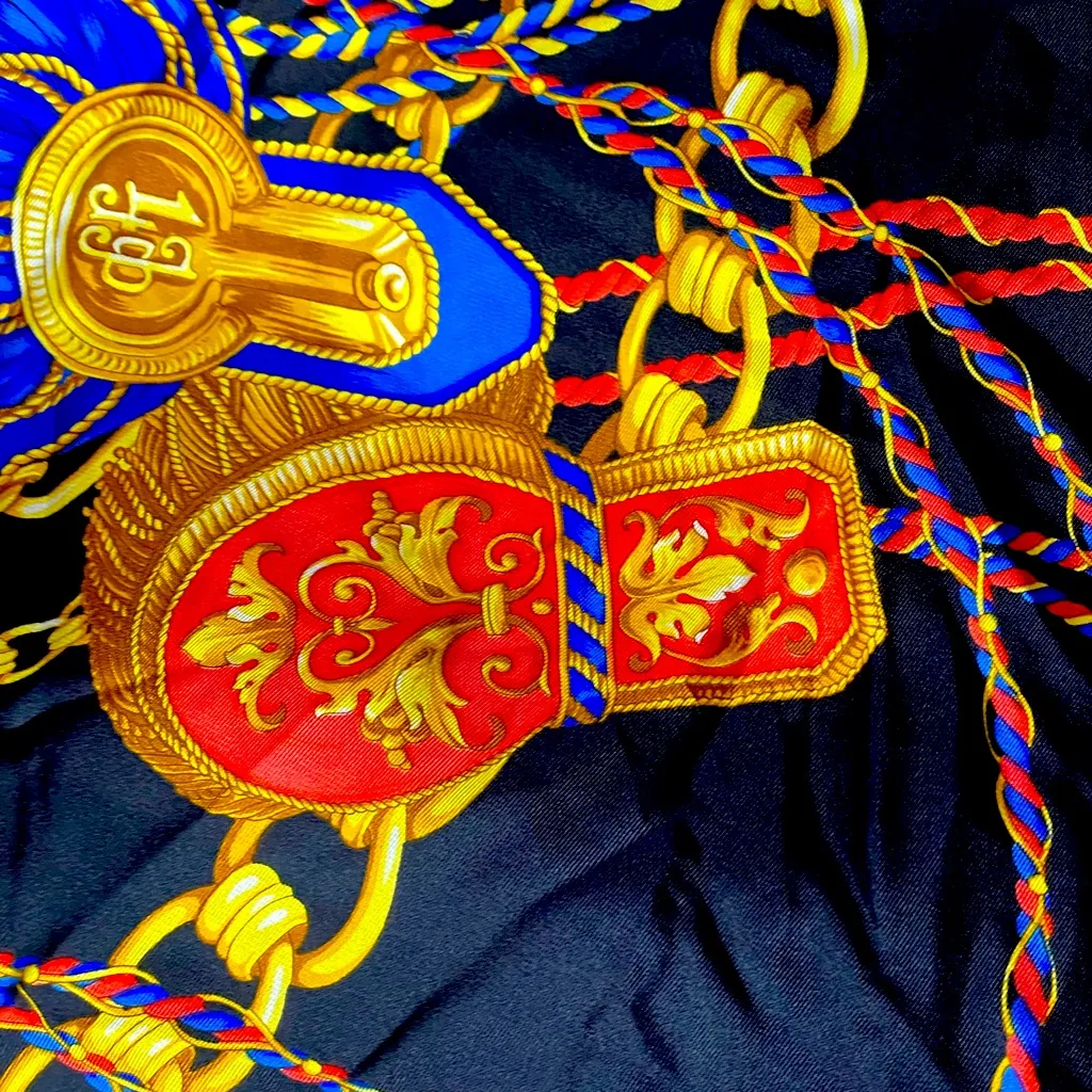 Vintage Burberry's Silk Tassel and Chain Print Vest, Black & Gold, Size S - Image 6