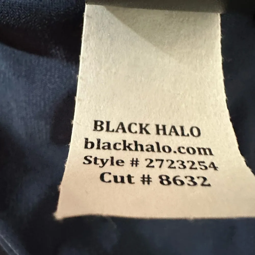 BLACK HALO Kareem Velvet Bodycon Midi Dress Size US 2 Deep Wave - Image 7