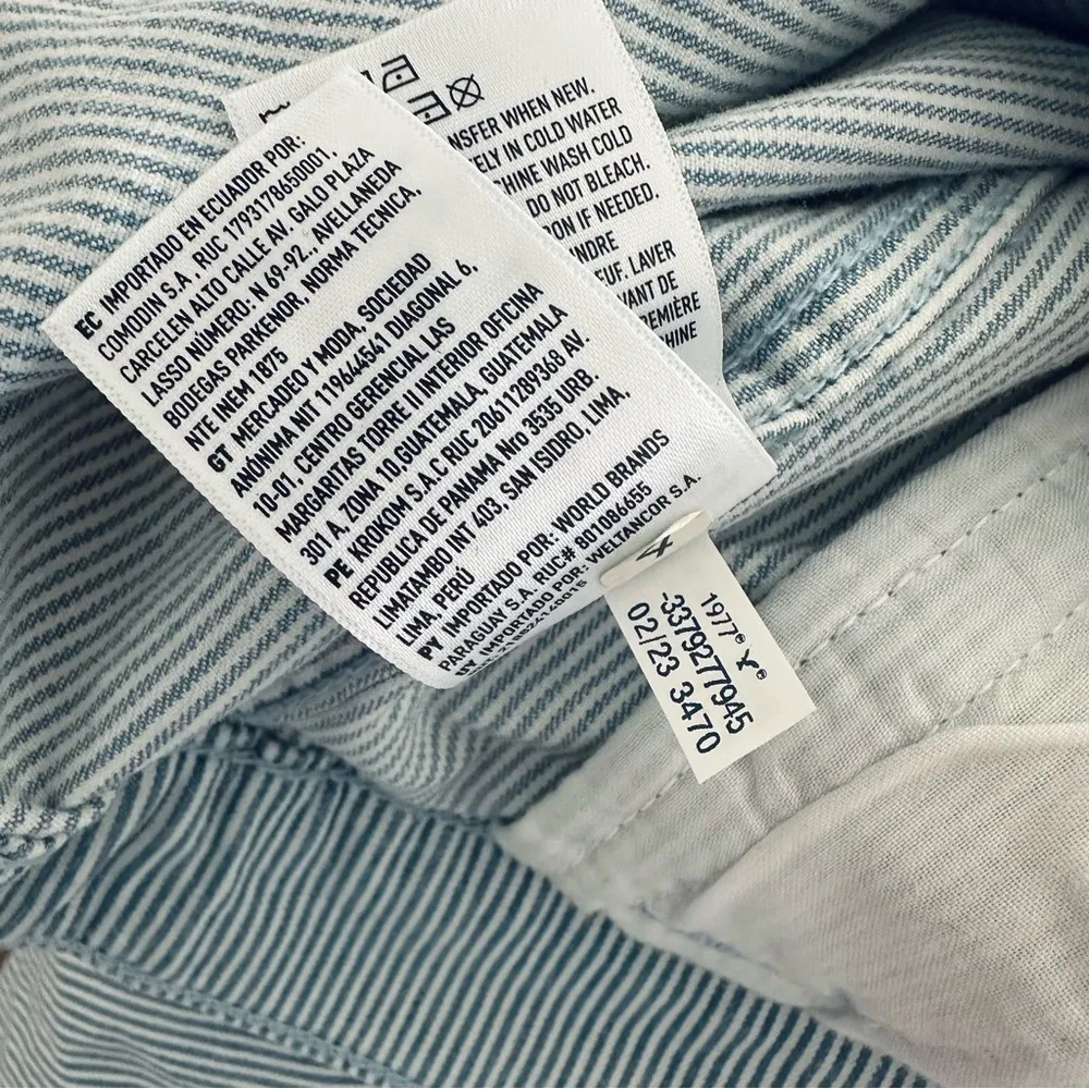 NEW! American Eagle Pinstriped Denim Cropped Jacket Size L - Image 10