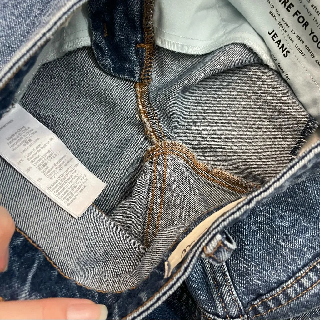 Madewell Shorts The Curvy Perfect Jean High Waisted Raw Hem Medium Wash Blue - Image 9