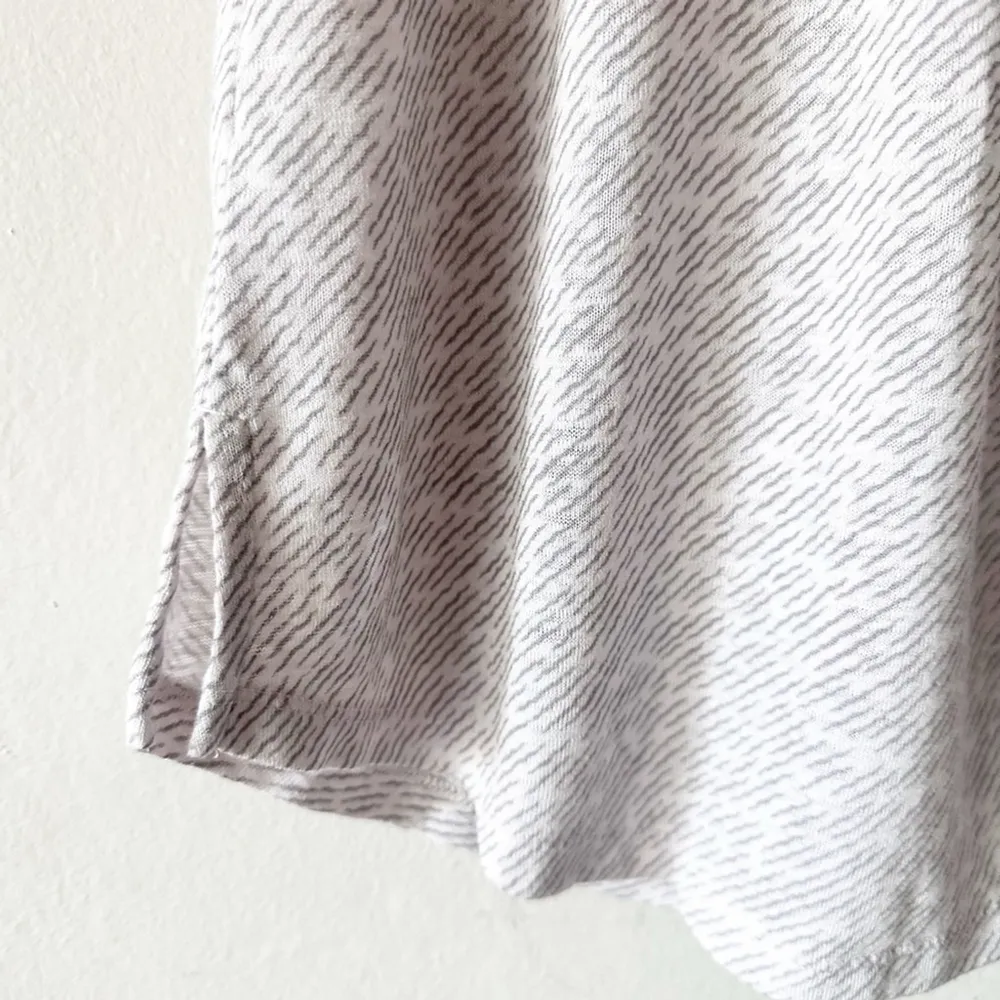 Athleta Side Tie Workout Tank Gray Modal Micro Stripe Sleeveless Top M - Image 5