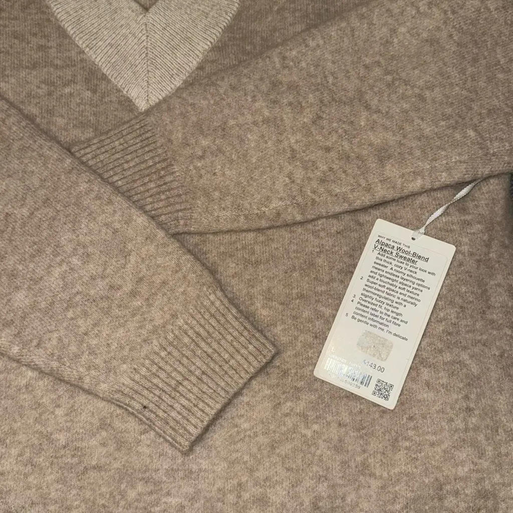 Lululemon Alpaca Wool-Blend V-Neck Sweater
Heathered White Opal L NWT - Image 5