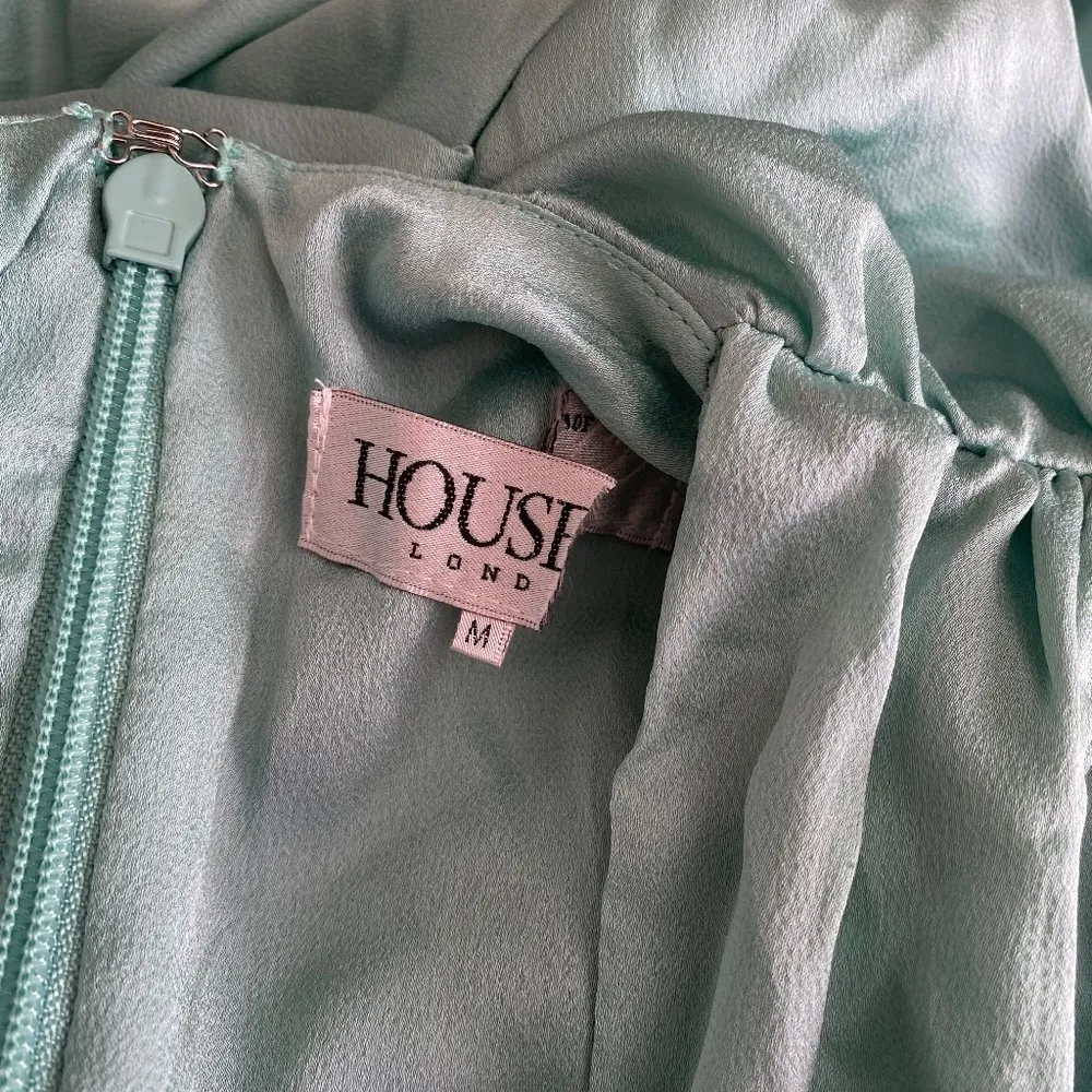 HOUSE OF CB‎ 'Pascale' Aqua Draped plunge Satin Mini Dress NWOT size M - Image 6