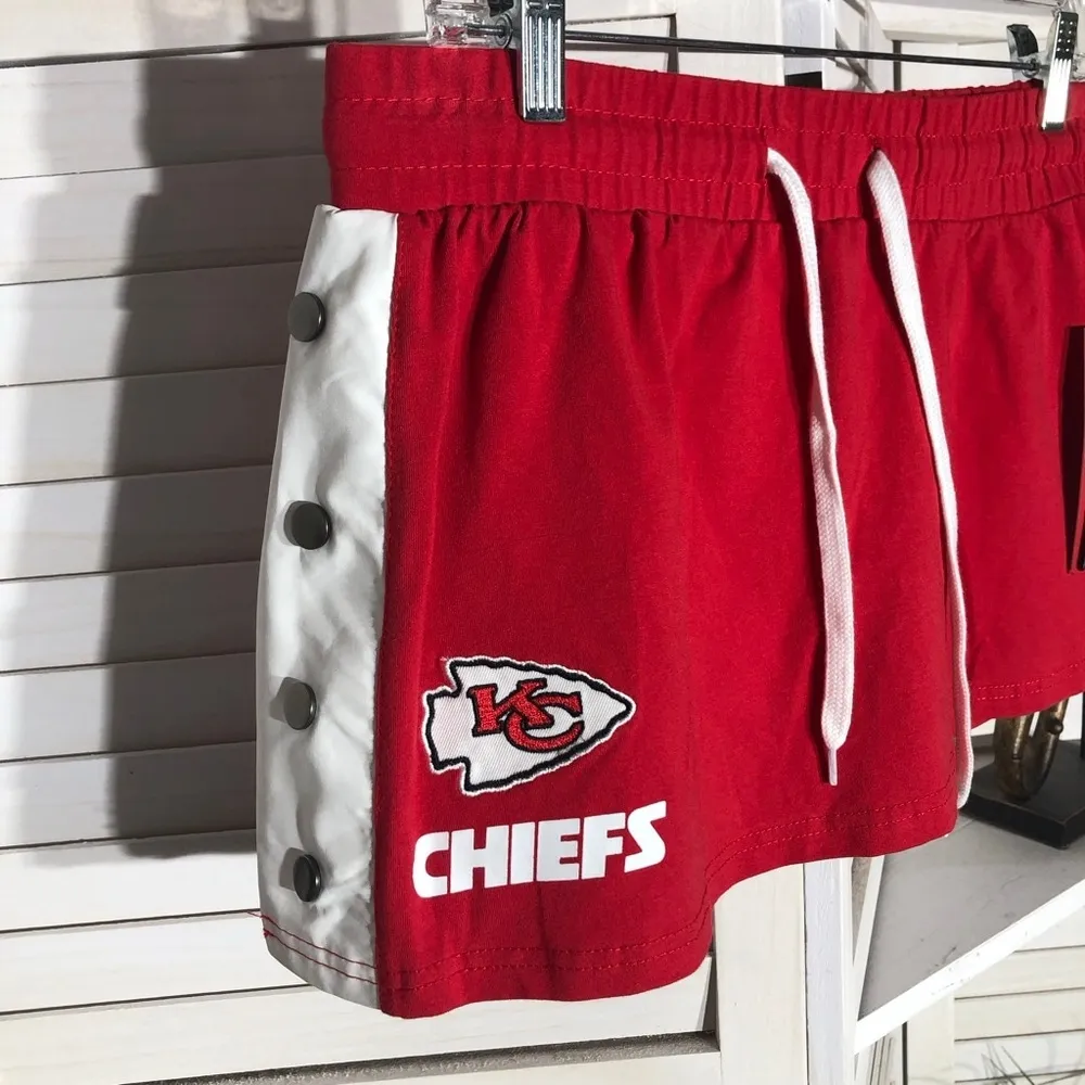KC Chiefs NFL Mini Skort Built In Shorts Snap Button Red White Large - Image 5