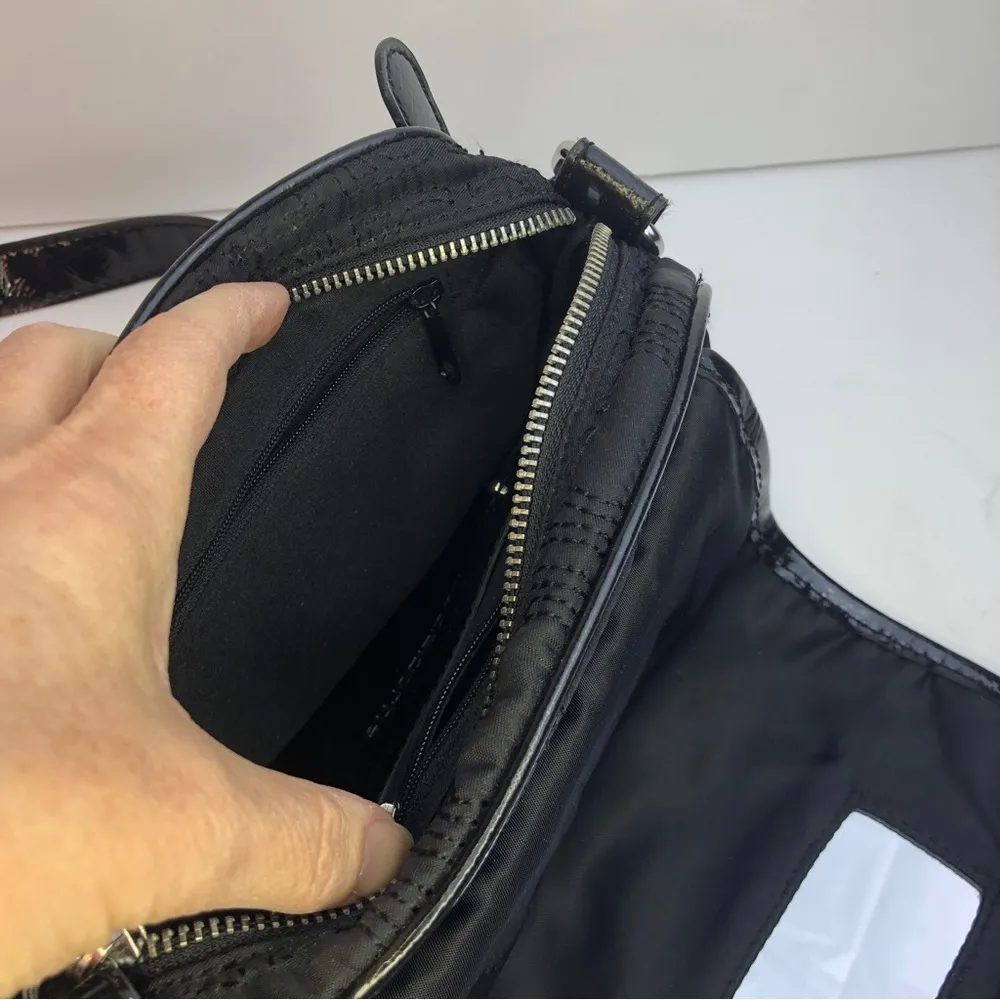 Vintage Liz Claiborne Black Quilted Stitched Small Crossbody Purse 8 inch - Image 9