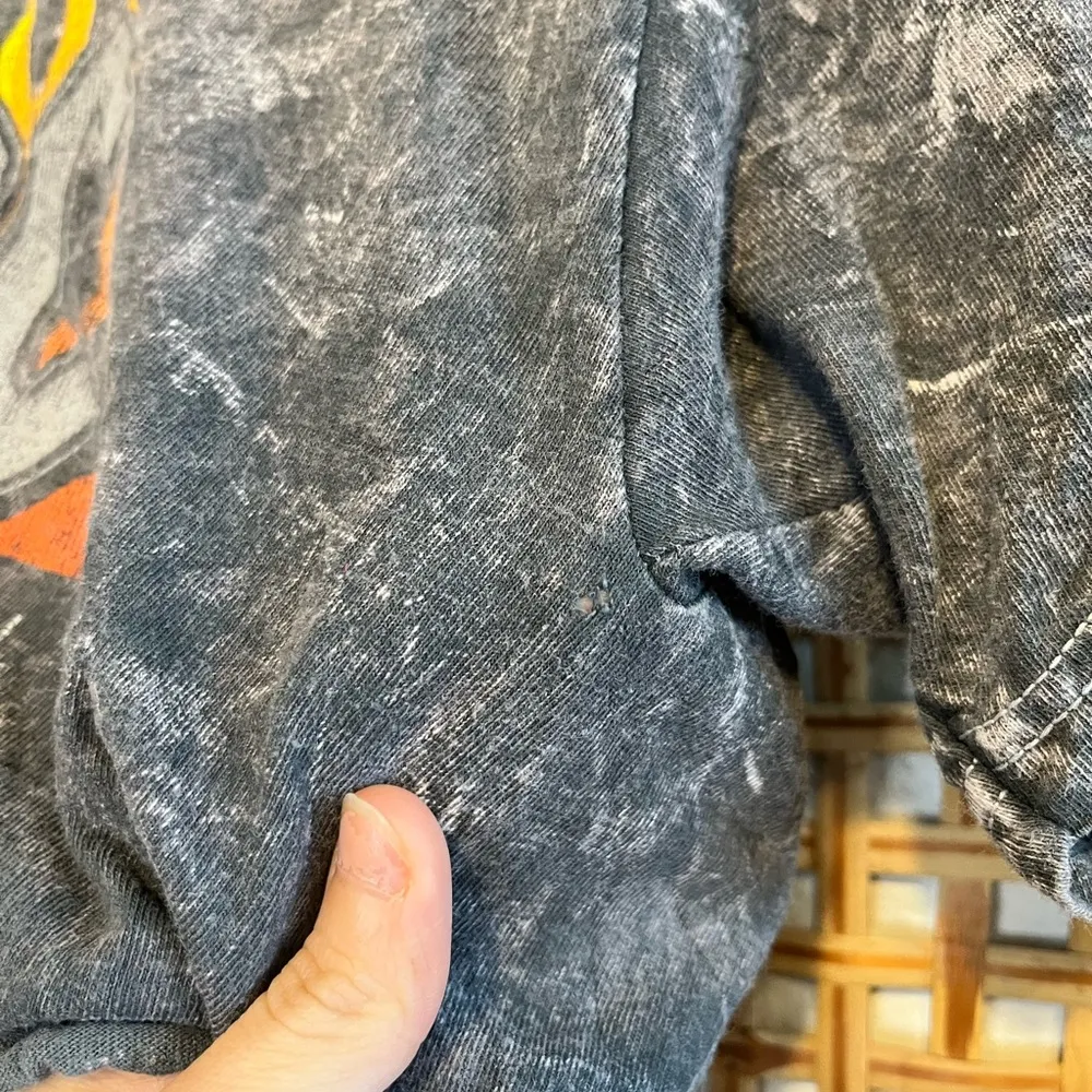 AC/DC Flame Raw Crop Band Tee Size Large 100% Cotton - Image 5