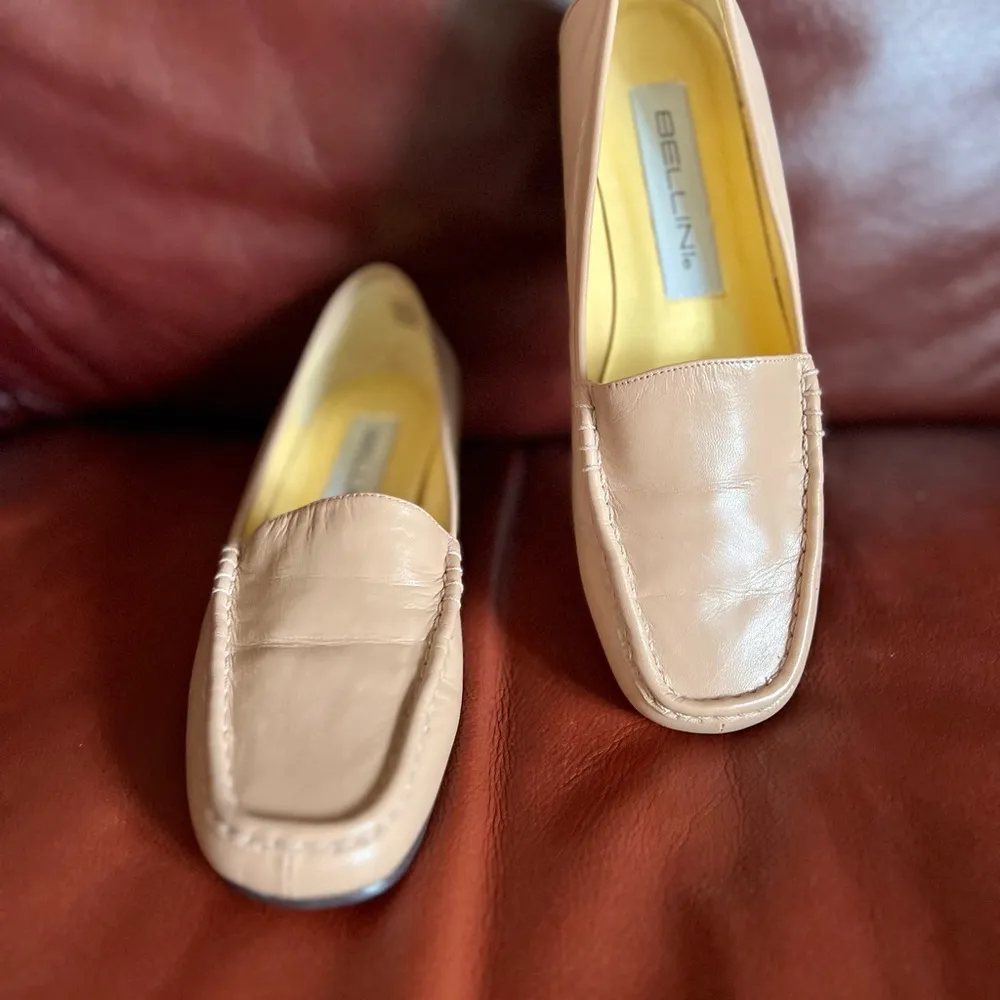 Women’s Size 7 Cream Bellini Loafer Flats Black - Image 2