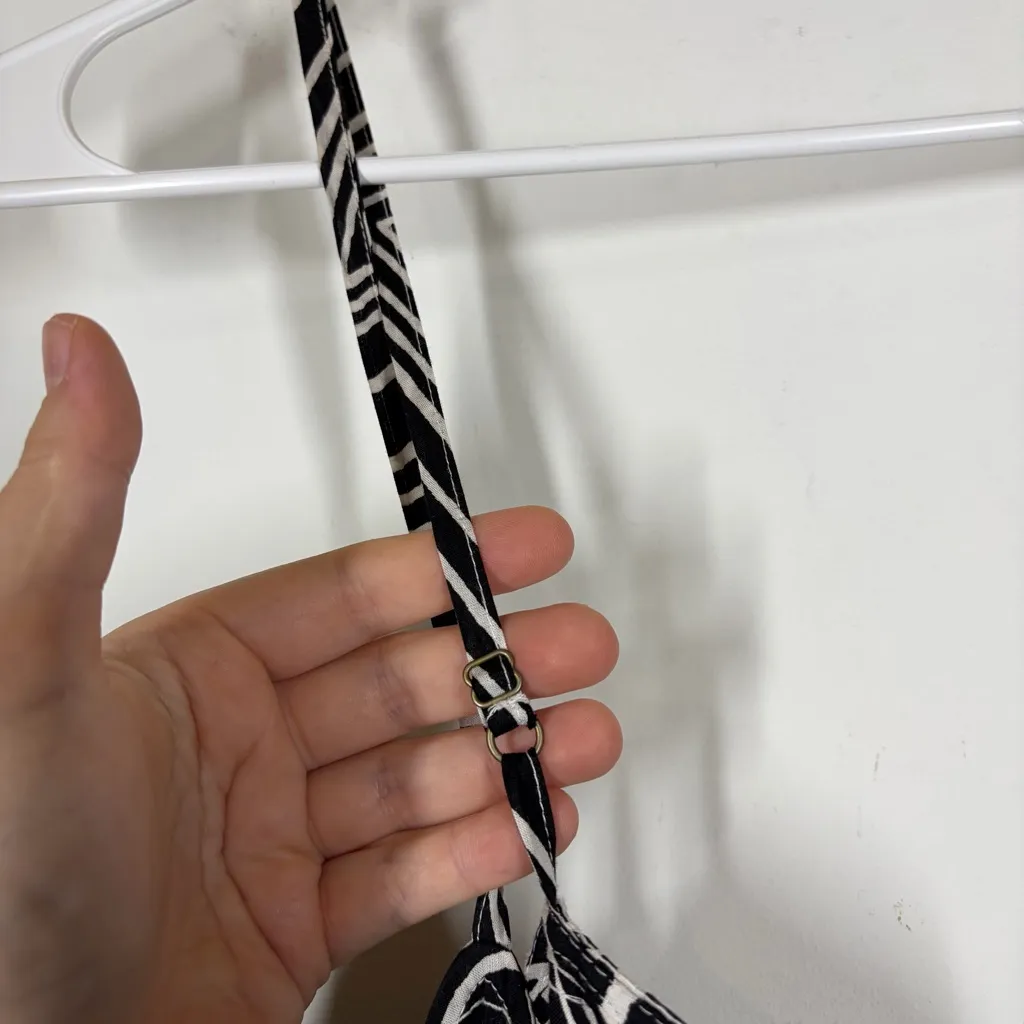 Anthropologie Printed Lounge Jumpsuit Size XL - Image 11