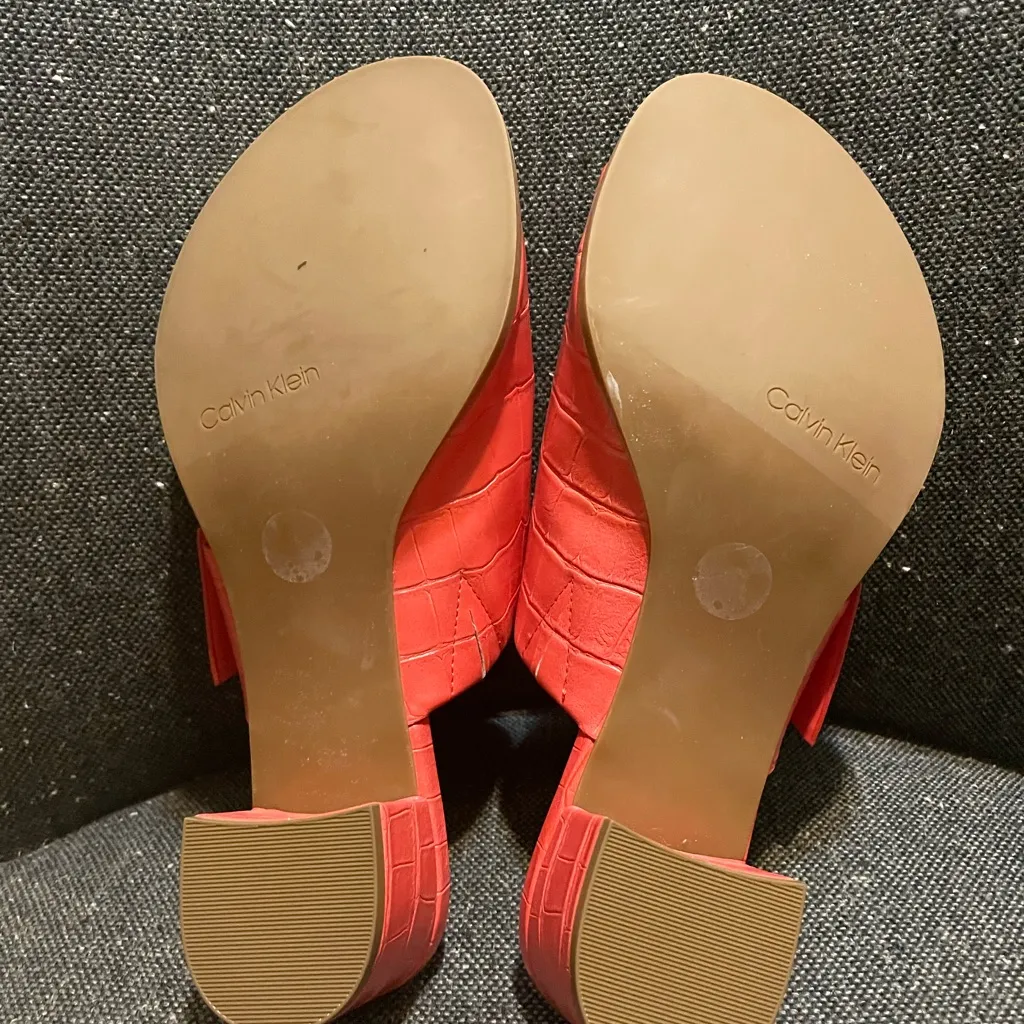 Calvin Klein Red Croc-Pattern Sandals - Image 5