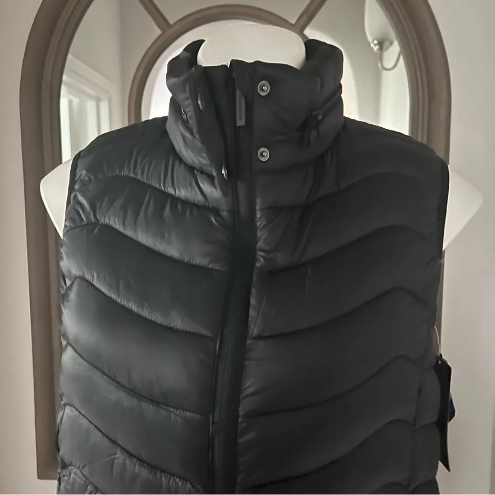 Bernardo Puffer Vest, Black Size S New w/Tag - Image 6
