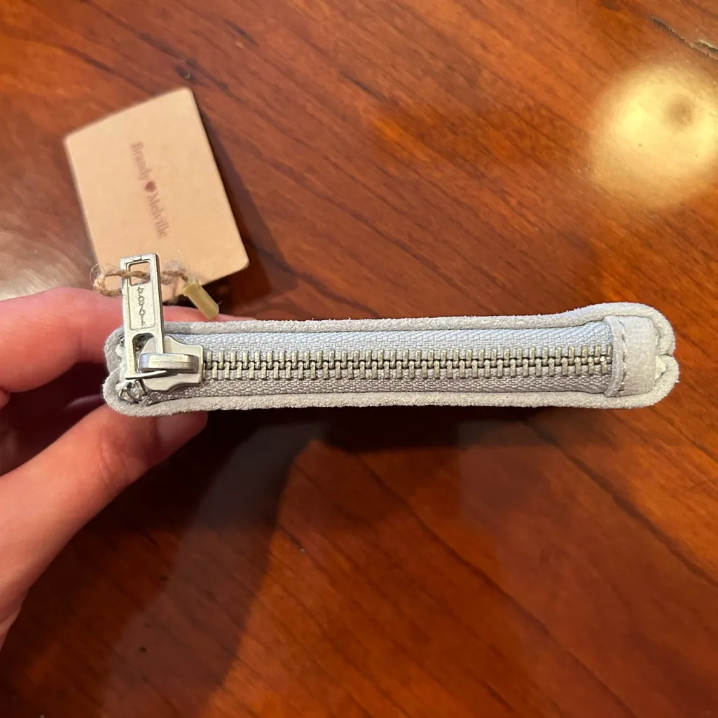 NWT Brandy Melville Hawaii Suede Coin Purse RARE - Image 5