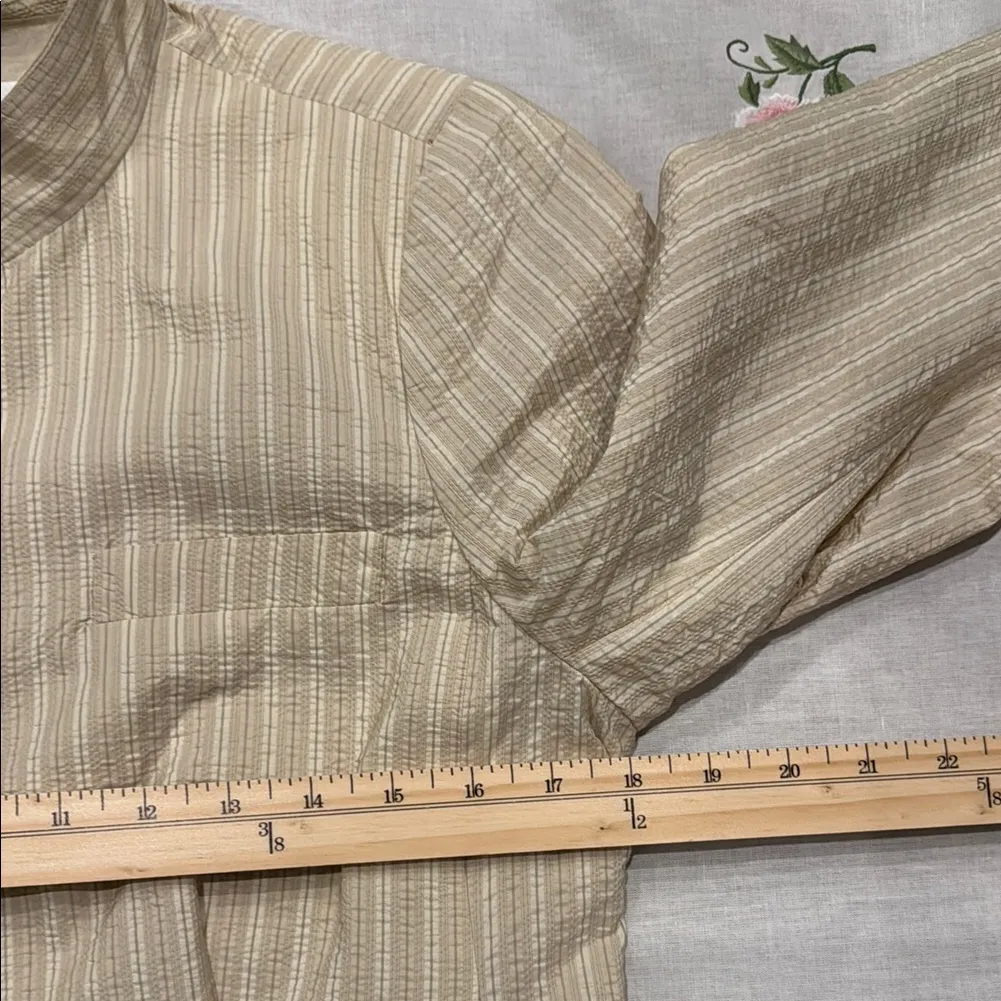 Tan Lightweight Jacket/Blazer with Stand - Image 3