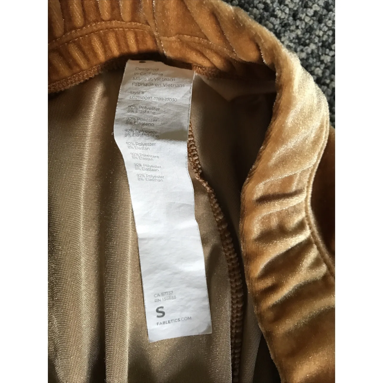 Fabletics  Gold Sheen Sweatpants Small - Image 3