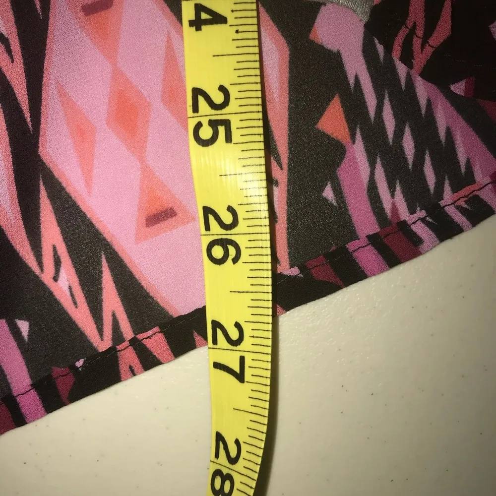 Rue21 Top 2024 - Image 5