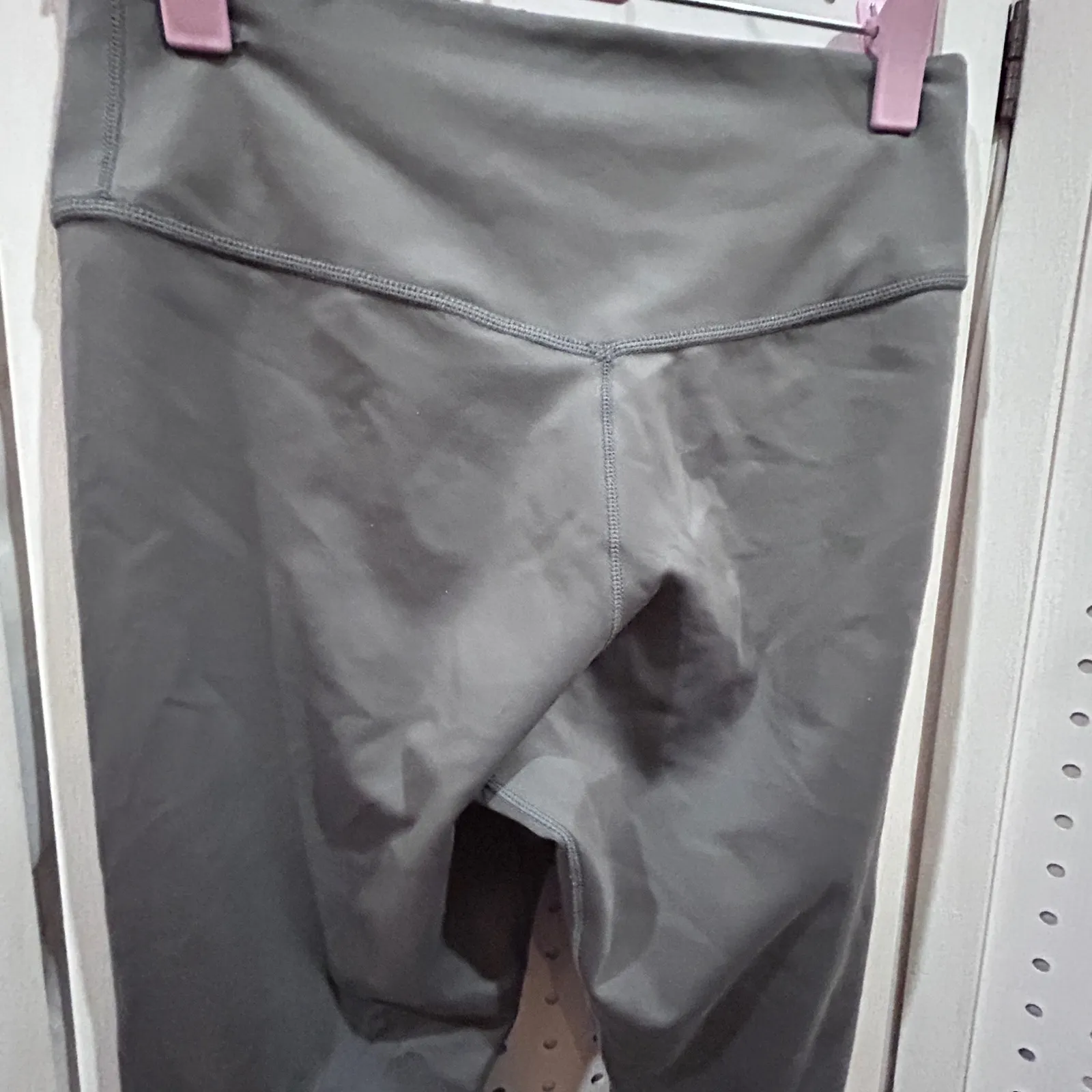 Athletic Works Women's Gray Cropped Leggings Activewear Workout Fitness Medium - Image 8