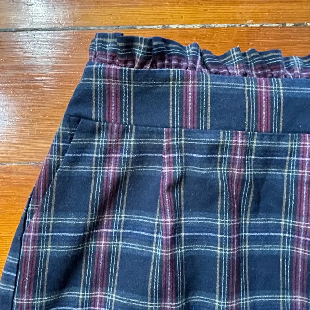 Buckle Bebop Plaid Paperbag Mini Skirt - Size Small - Image 4