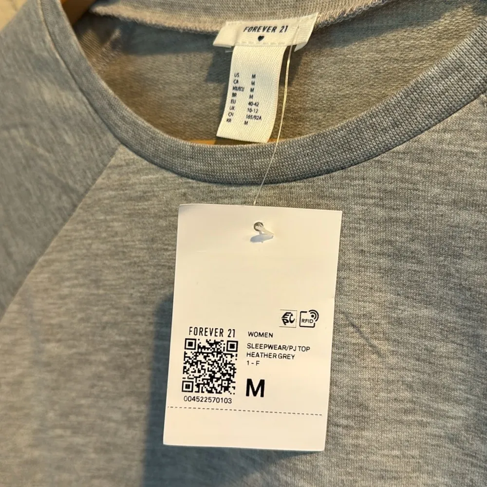 F21 sleep shirt pj top pajamas NEW Gray Cropped long sleeve medium soft - Image 3