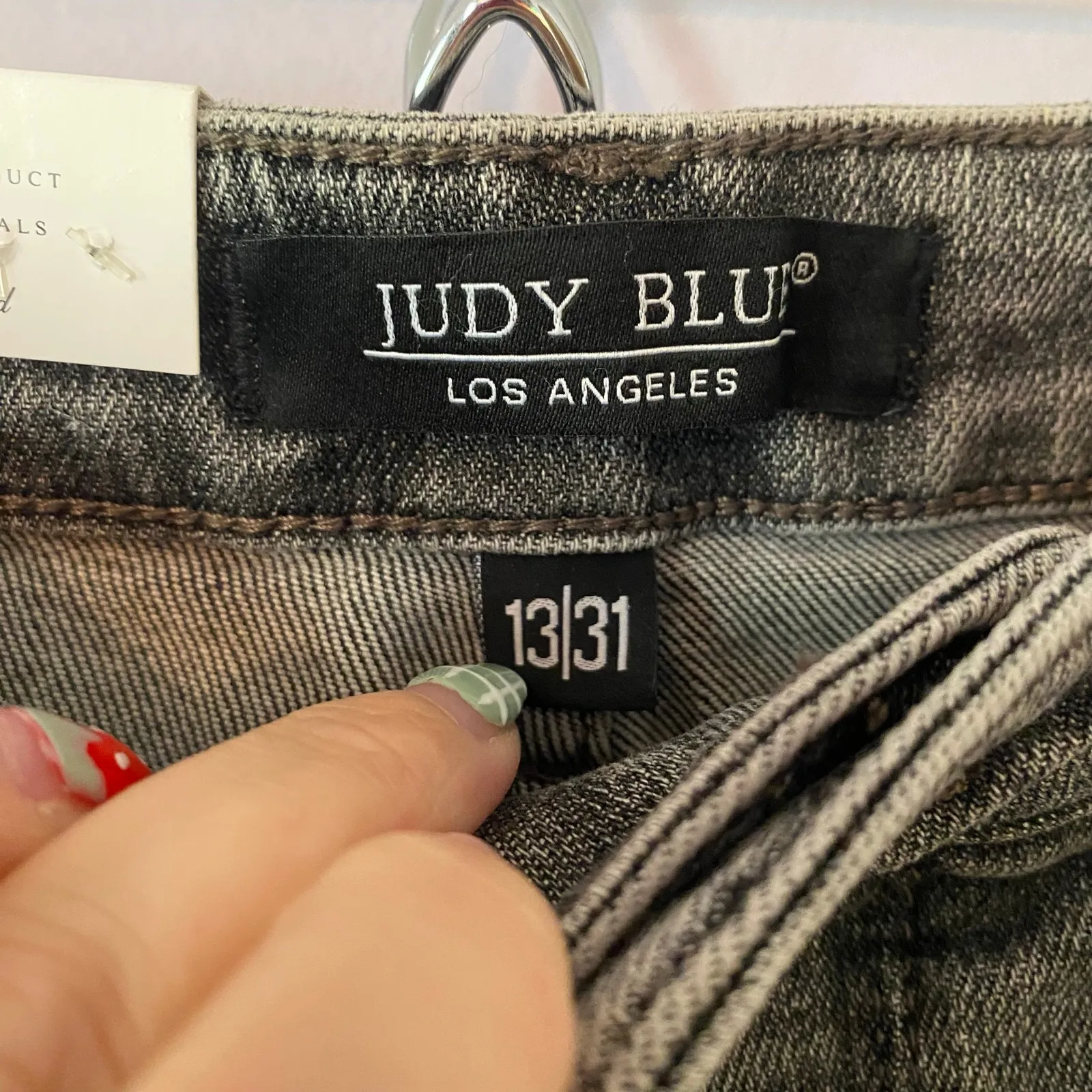 NWT Judy Blue Skinny Fit Mid Rise Gray Wash Jeans Tummy Control Women's 13 / 31 - Image 2