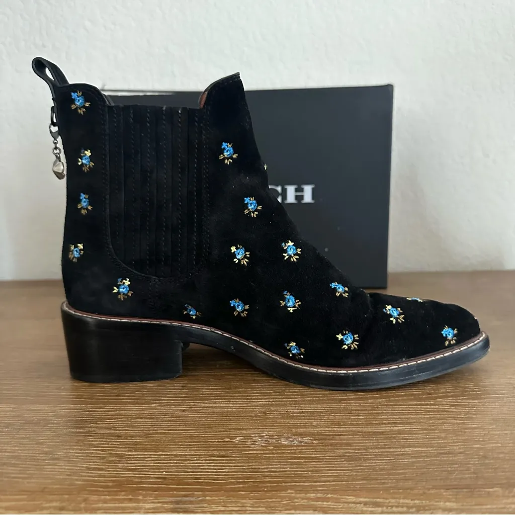 Coach Bowery Black Suede Floral Embroidery Chelsea Ankle Boots Booties Size 10 - Image 9