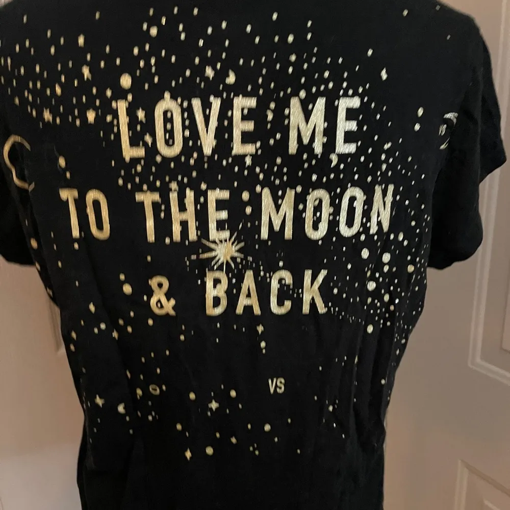 Victoria’s Secret Love Me to the Moon & Back black & gold graphic tee. Size M. - Image 2