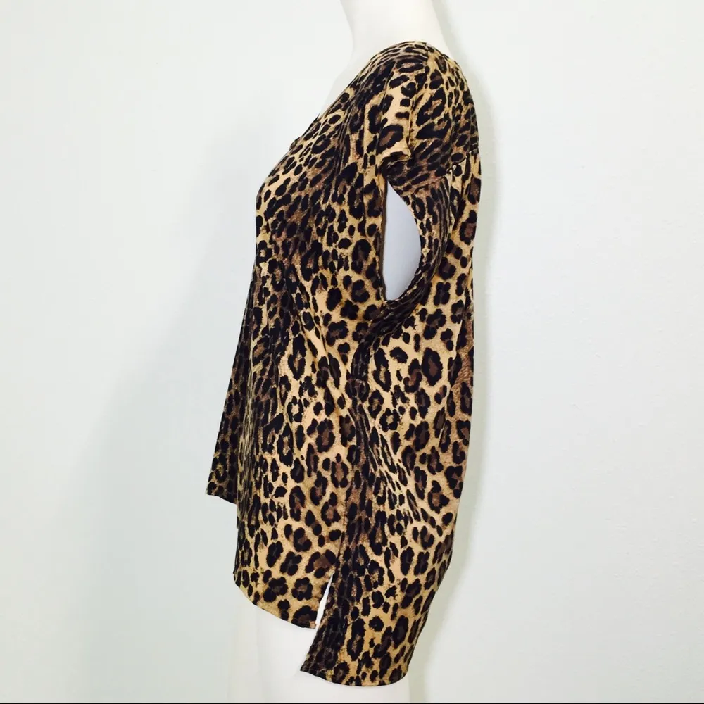 14th & Union Cheetah Side Slit Blouse! - Image 5