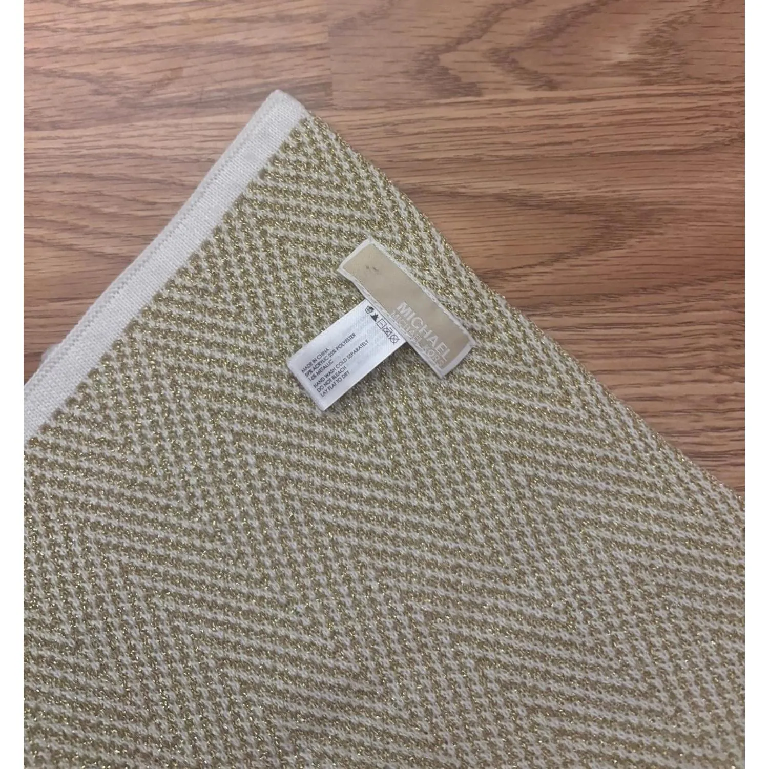 Michael Kors Gold & White Scarf - Image 3