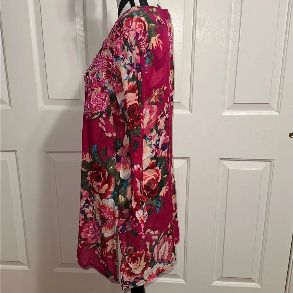 Simi Floral Embroidered Tunic Top Pink Size L - Image 3