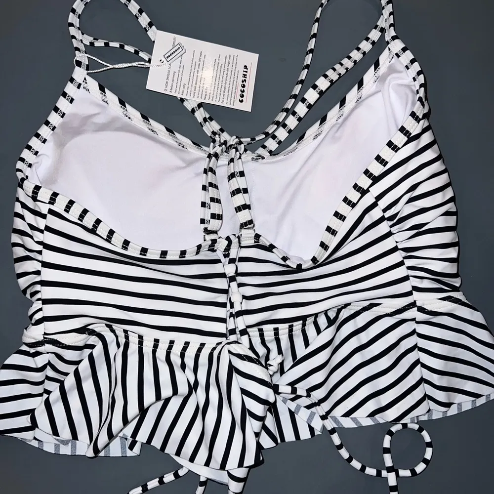 NWT  swim top sz 12 - Image 4