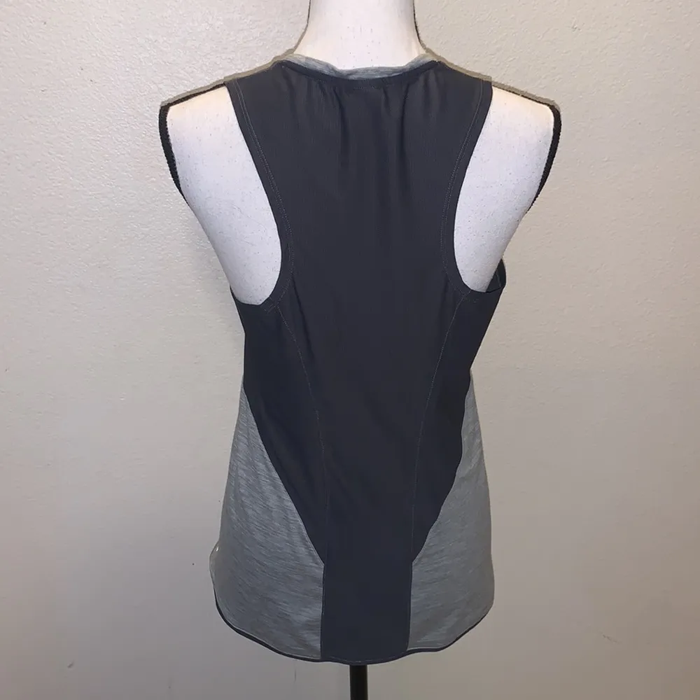Second Skin grey lightweight breathable athletic top Gray Size L - Image 5