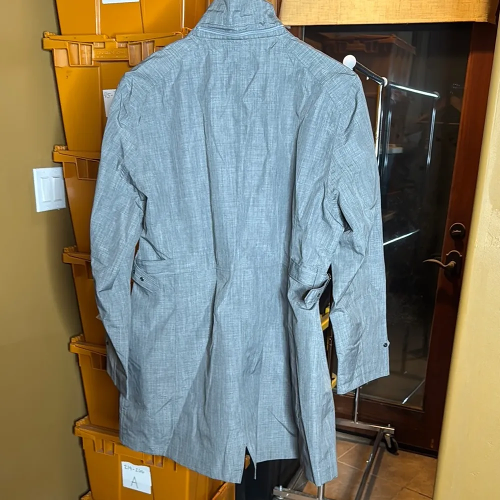 Kirkland Signature Ladies' Trench Coat Light Gray Size XL - Image 13