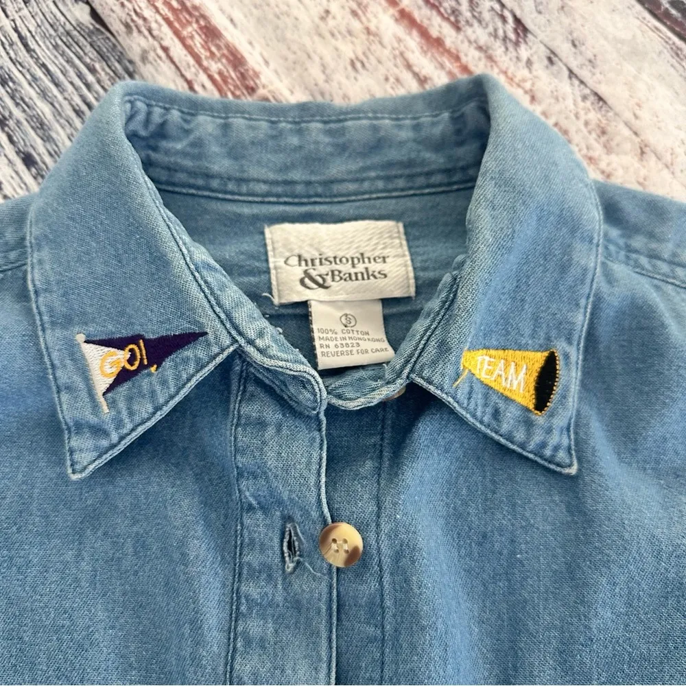 Vintage Christopher & Banks “We Love Minnesota” Denim Button Down Shirt - Image 7
